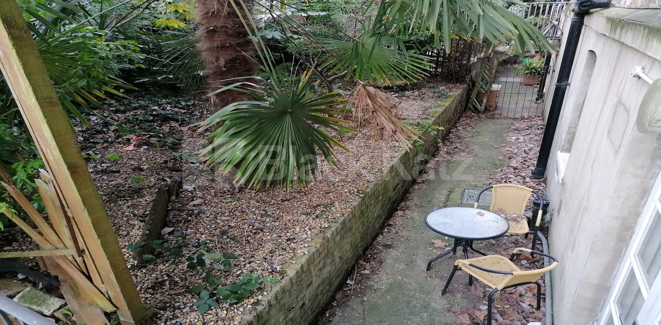 			NEW INSTRUCTION , 2 Bedroom, 1 bath, 1 reception Apartment			 Trinity Street, London Bridge/Borough